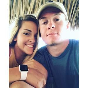 Meet your Posher, Casey